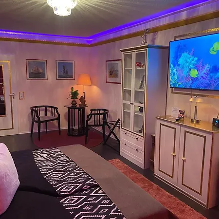 Chez-Ronny Hotel